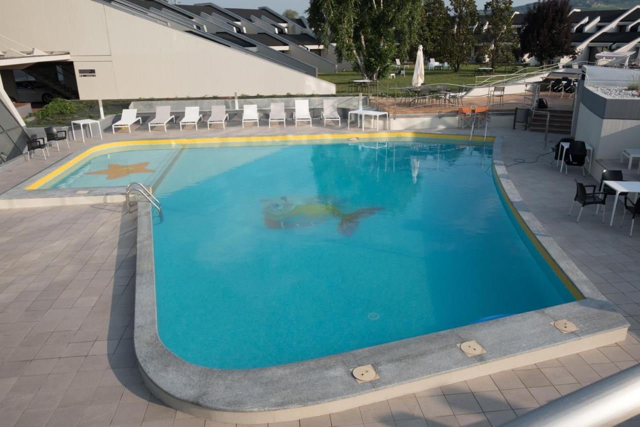 Alba Hotel Buitenkant foto