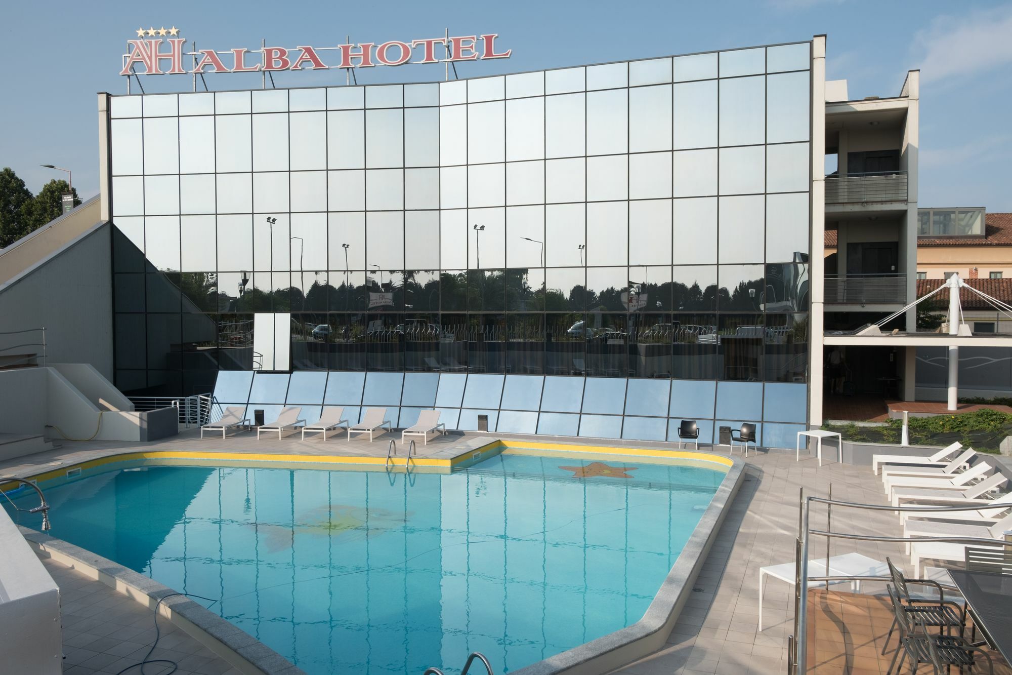 Alba Hotel Buitenkant foto